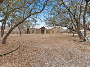 43 Red Fox, Poteet, TX 78065