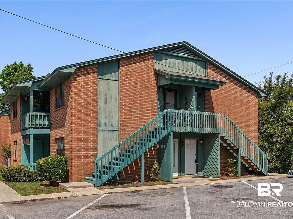 1st image of 500 Grant St #A-104