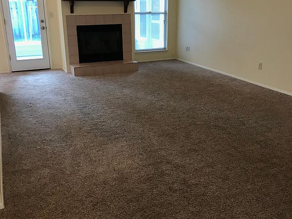 4th image of 1545 Meadowbrook Ct