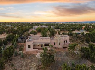 5 Estrella De La Manana, Santa Fe, NM 87508