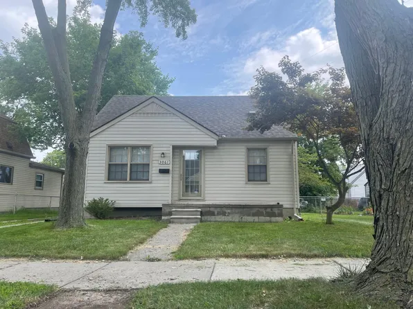 3061 Queen St, Dearborn, MI 48124