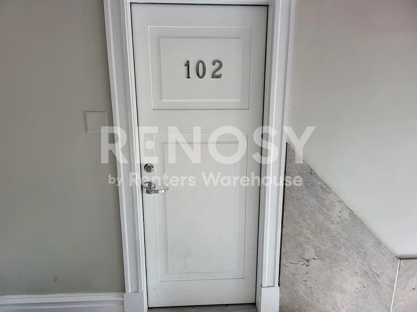 Two Bed One Bath condo for rent in great central location - Available Now! — Photo 4