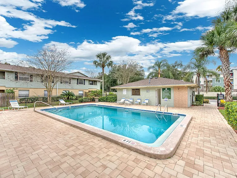 230 Berry Tree Pl — Photo 34