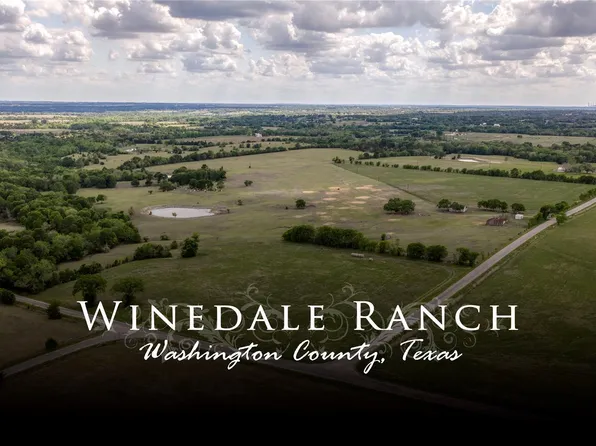 6807 Winedale Rd, Burton, TX 77835