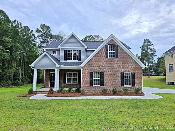 425 Shawcroft Rd, Fayetteville, NC 28311