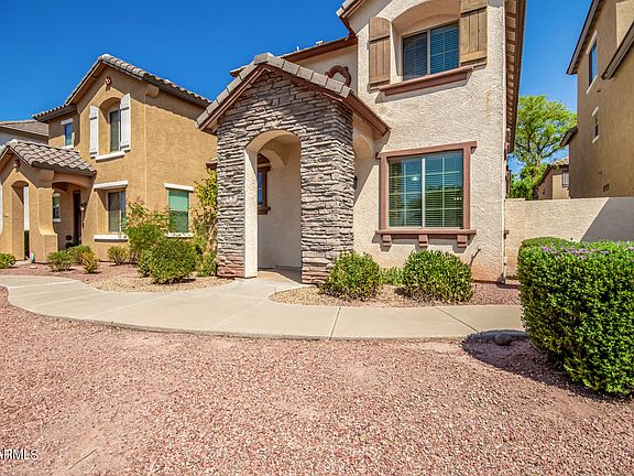 3rd image of 63 E PALOMINO Drive