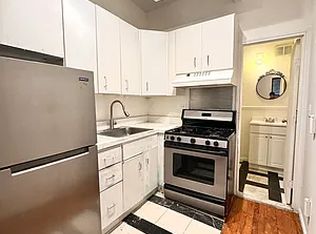 370 W 52nd St APT 2C, New York, NY 10019