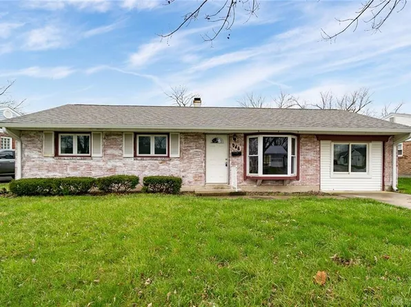 946 Westedge Dr, Tipp City, OH 45371