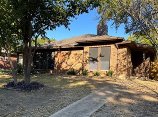718 Michol St, Grapevine, TX 76051