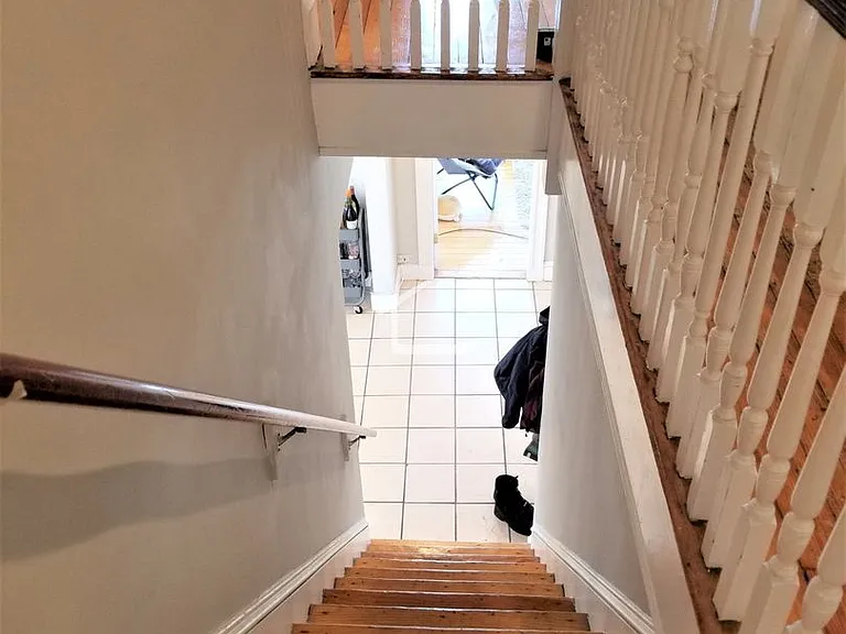6 Radcliffe Rd #3-2 — Photo 1