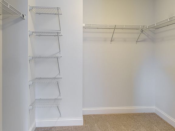 4th image of 192 Summerford Pl