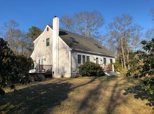 12 Heather Hill Rd, Sandwich, MA 02563