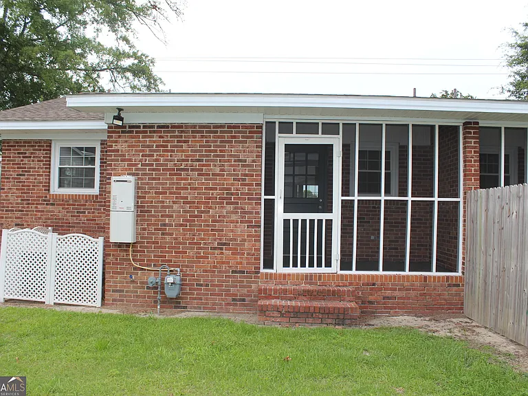 5 S Zetterower Ave — Photo 12
