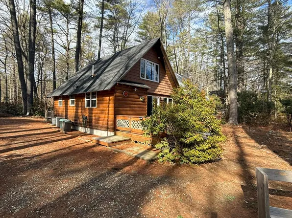 45 Crooked Way, Naples, ME 04055