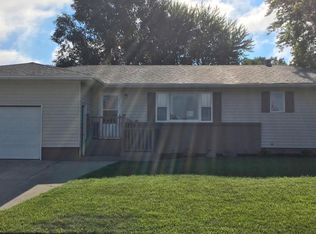 401 N Main St, Kiester, MN 56051