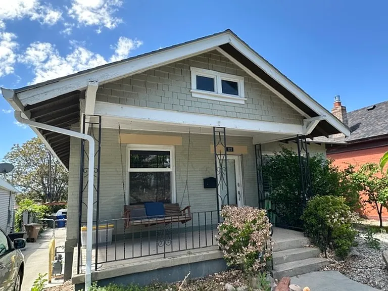 322 E 6th Ave — Photo 14