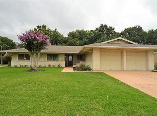 2003 Reseda Dr, Houston, TX 77062