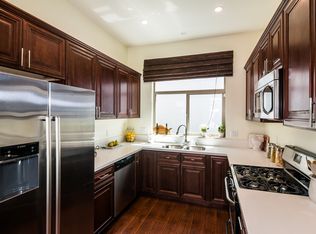 12131 Saticoy St, North Hollywood, CA 91605