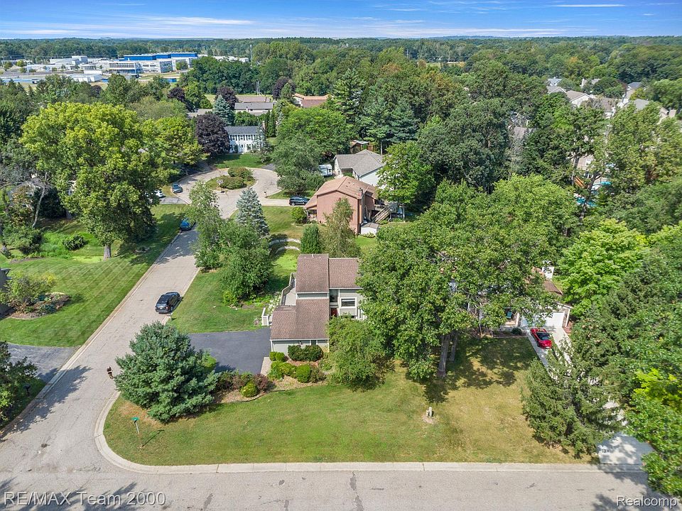 1st image of 1655 Spruce Dr