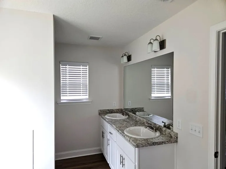 107 Enclave Ct — Photo 6