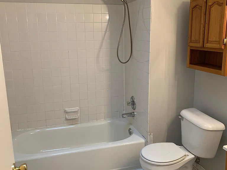 624 Jamestown St — Photo 5