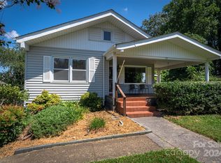 59 Deaverview Rd, Asheville, NC 28806