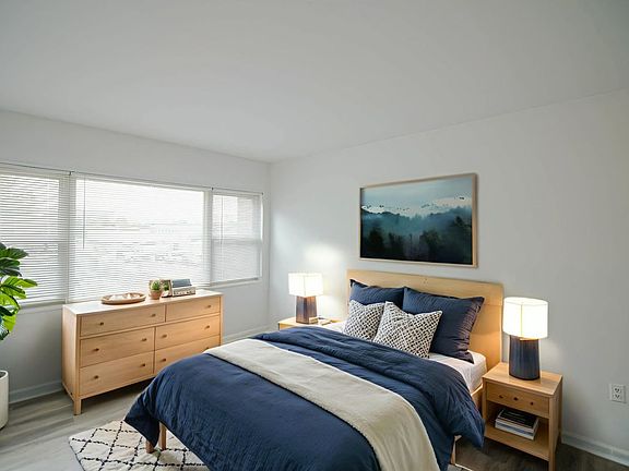 5th image of 6 Canterbury Sq #301B