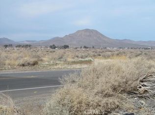 2 Central Rd, Apple Valley, CA 92307