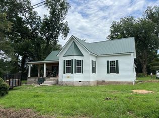 1071 W Pear St, Pavo, GA 31778