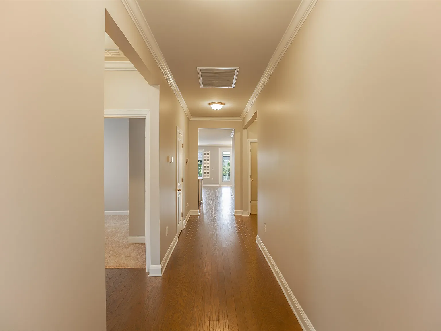4 bed, 1856 sqft, $2,600 — Photo 3