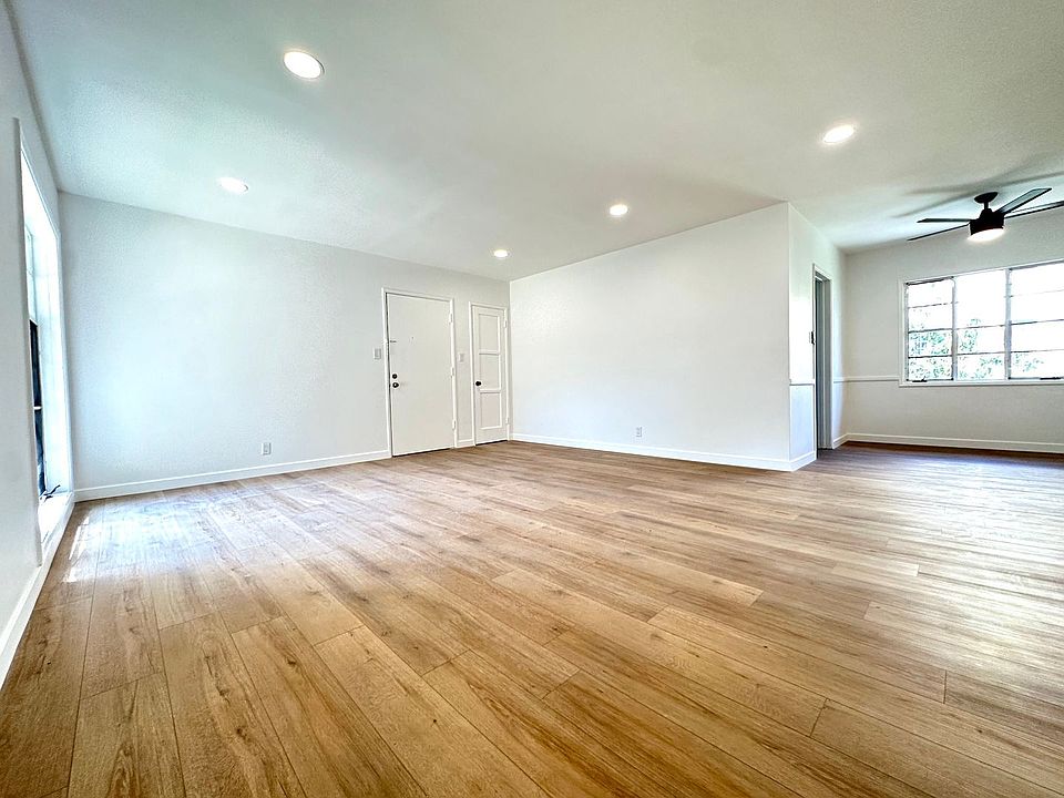 1st image of 6701 Franklin Ave #1911.75