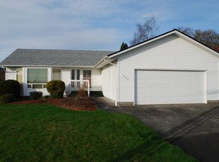 924 Hillcrest Dr, Longview, WA 98632
