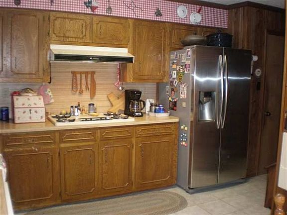 2nd image of 117 Jerry Dr