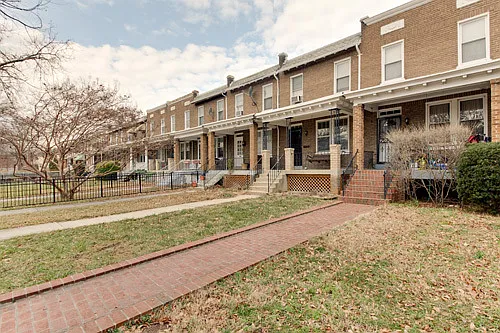 1840 Potomac Ave SE — Photo 16