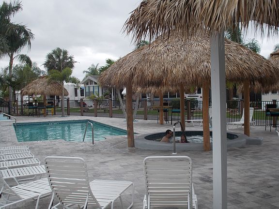 3rd image of 3701 Baynard Dr #J 32