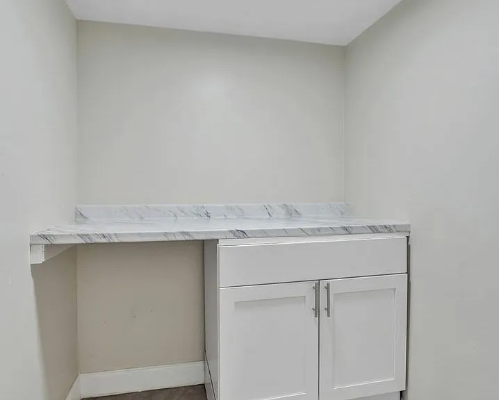 4222 Inverrary Blvd — Photo 38