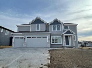 24789 W 89th Ter, Lenexa, KS 66227