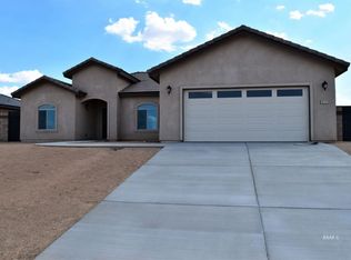 217 Rainshadow Ct, Ridgecrest, CA 93555