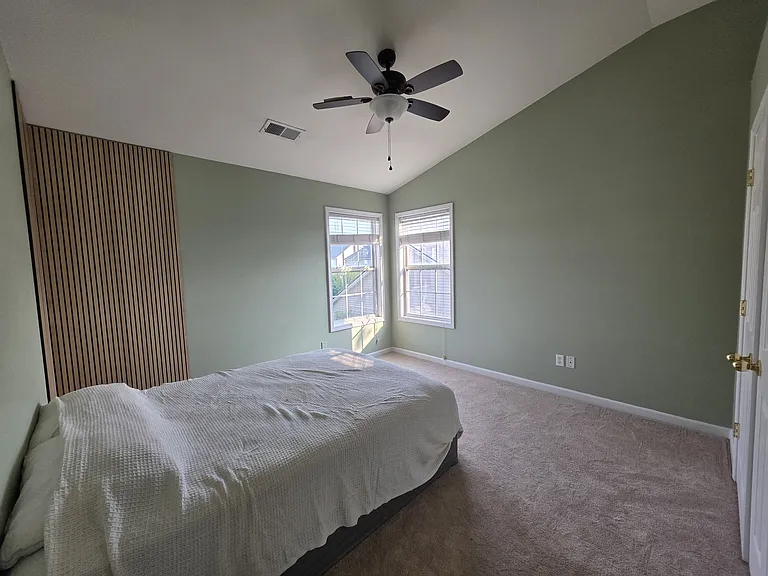 4332 Rivard Ln — Photo 12