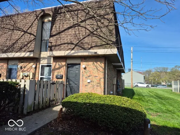 7368 Country Brook Dr #7368, Indianapolis, IN 46260