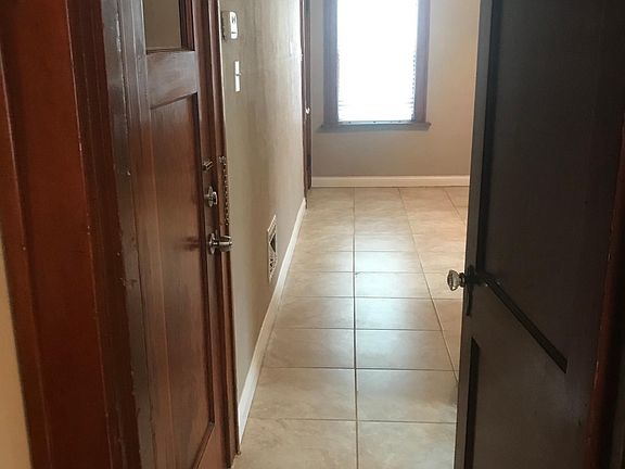 4th image of 4955 Eichelberger St Floor 2