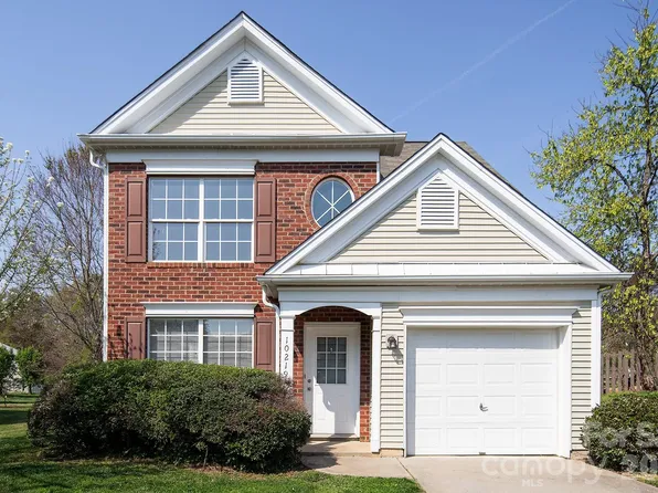 10219 Roundleaf Dr, Charlotte, NC 28213