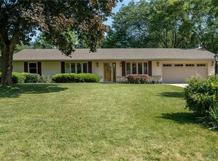 3360 Pebble Creek Dr, Beavercreek, OH 45432