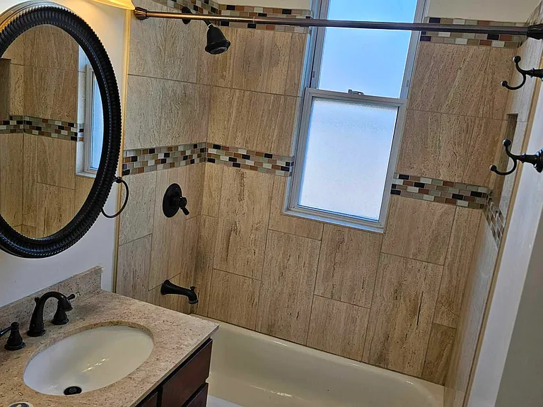4816 W Berteau Ave #1 — Photo 10