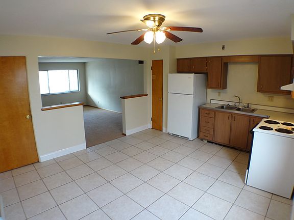 5th image of 101-123 Estes Ave #107
