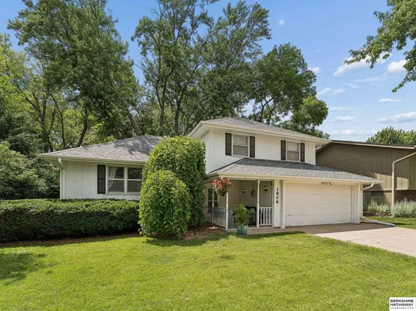 1806 Mayfair Dr, Omaha, NE 68144