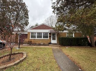 728 E Hawley St, Mundelein, IL