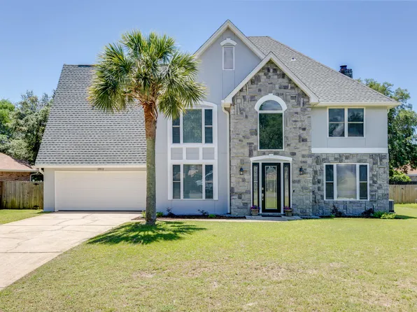 2812 Arnold Palmer Ct, Shalimar, FL 32579