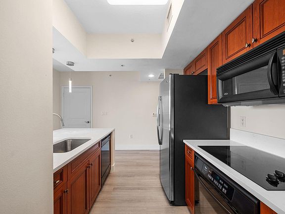 5th image of 347 N New River Drive #2705