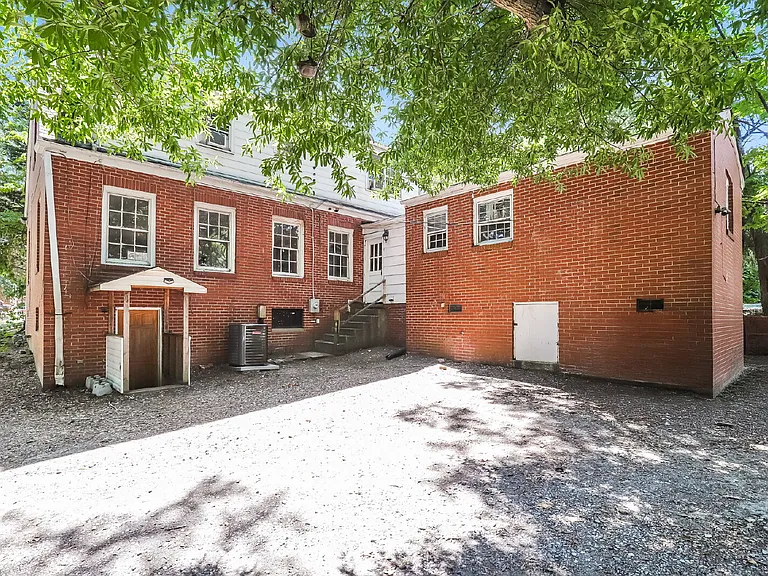 412 S Josephine Boyd St — Photo 14